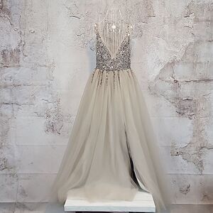 Hebos a-line princess dress with tull train - blush grey Women's Size S